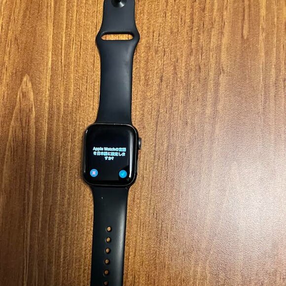Apple Accessories - Apple Watch SE Space Gray Aluminum Case with Black Sport Band 40MM